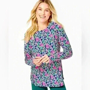 Large Lilly Pulitzer EUC Low Tide Garden Variety Blythe Luxletic pullover #7J